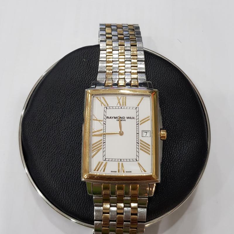 Thay pin đồng hồ RAYMOND WEIL